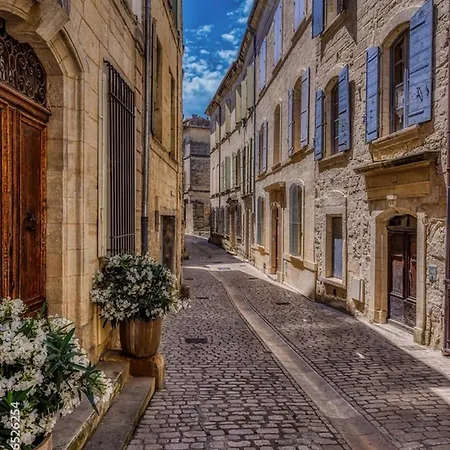 דירה En Centre D'uzes *